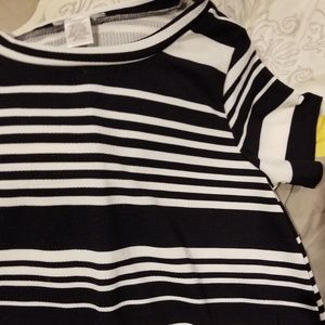 Honey and Lace (Piphany) B&W Large Torrance Tee